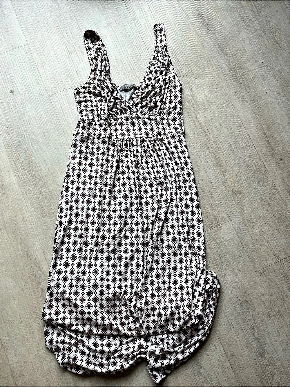 Loveappella Geometric Mini Dress in White & Brown Size Large